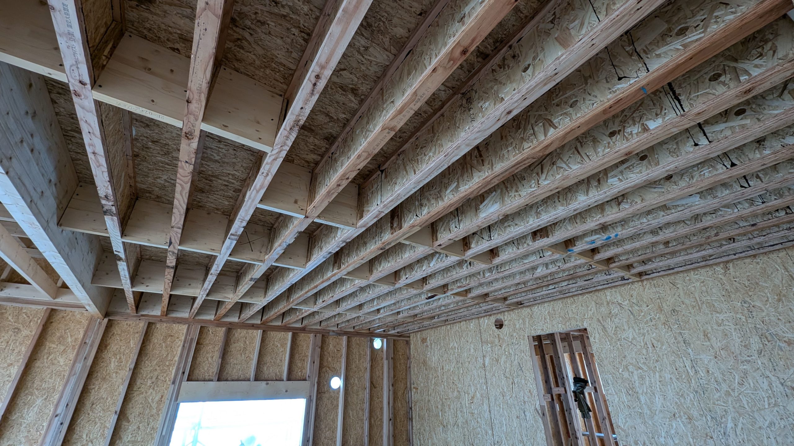 ベトナムで建築中の日本の木造建築躯体